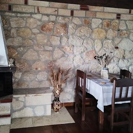 Marthas Stone * بساكوذيا
