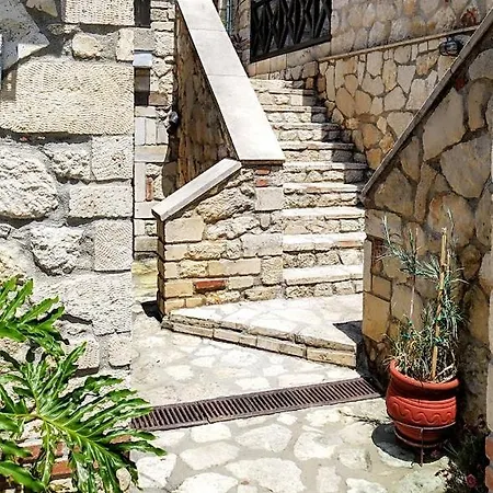 Holiday home Marthas Stone *